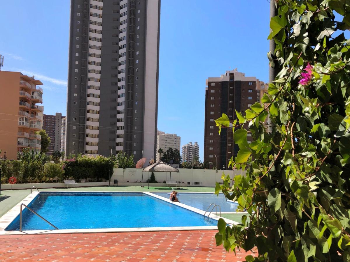 Gemelos 2 Holiday Apts. With Pool Бенидорм Экстерьер фото